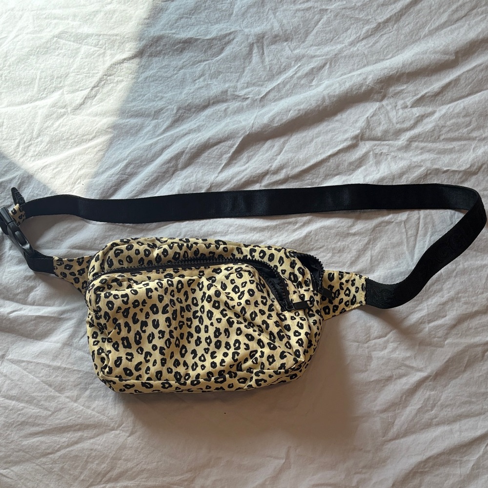 Baggu honey leopard fanny pack